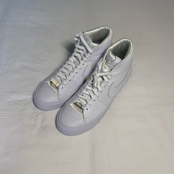 Nike Royal Triple White Blazers - Picture 1 of 4